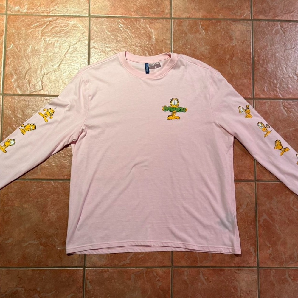H&M Light Pink Graphic Long Sleeve